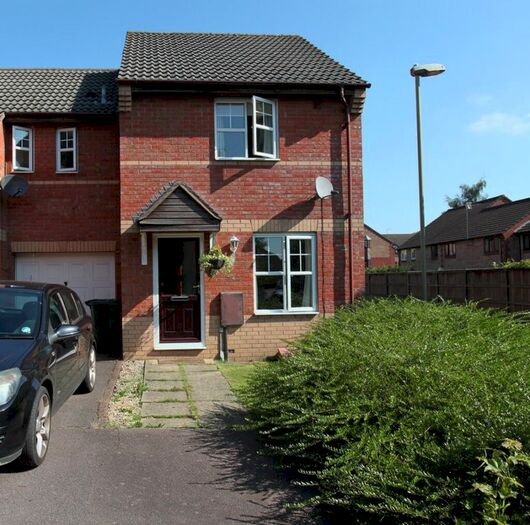 2 Bedroom End Of Terrace House To Rent In Hamilton Close, Banbury, Oxon OX16