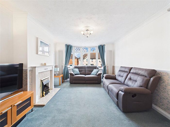 3 Bedroom End Of Terrace House For Sale In Birchwood Road, Bristol, BS4