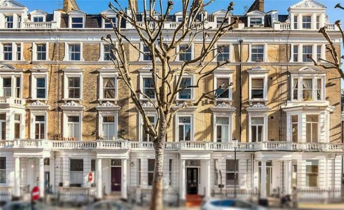 Studio To Rent In Clanricarde Gardens, London, W2