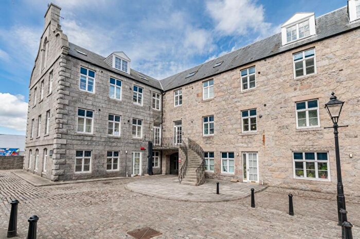 4 Bedroom Flat To Rent In Ivory Court, Aberdeen, AB25