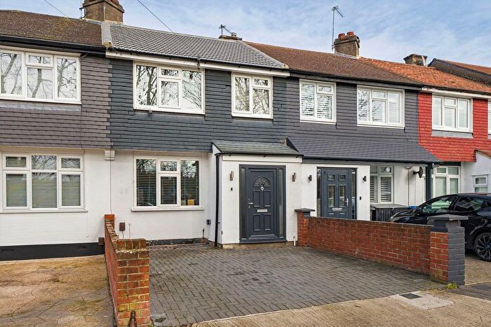 3 Bedroom Terraced House For Sale In Barnsbury Crescent, Surbiton, KT5