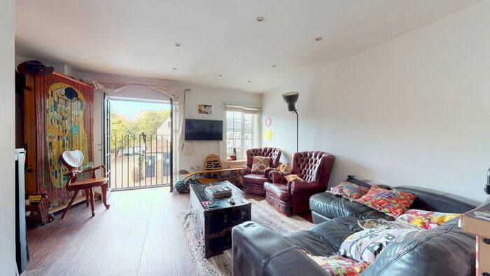 2 Bedroom Flat To Rent In London Road, Mitcham, CR4