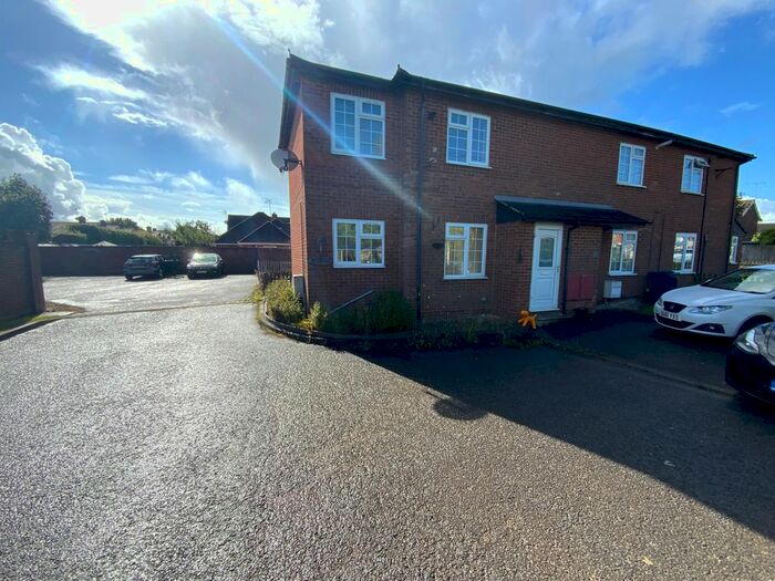 2 Bedroom Semi-Detached House To Rent In Pinewood, Pond Approach, Holmer Green, HP15