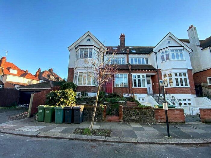 2 Bedroom Apartment To Rent In Burgess Hill, West Hampstead, London, NW2