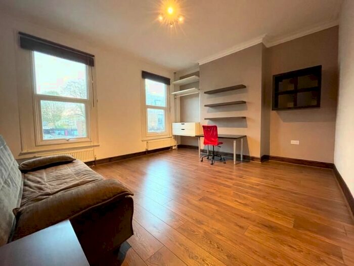 Studio To Rent In Malden Road, Kentish Town, NW5