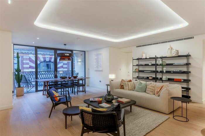 2 Bedroom Flat For Sale In Marylebone Square, Marylebone, W1U