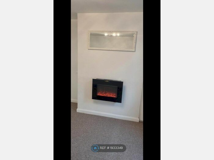 2 Bedroom Terraced House To Rent In Union Street, Bridgwater, TA6