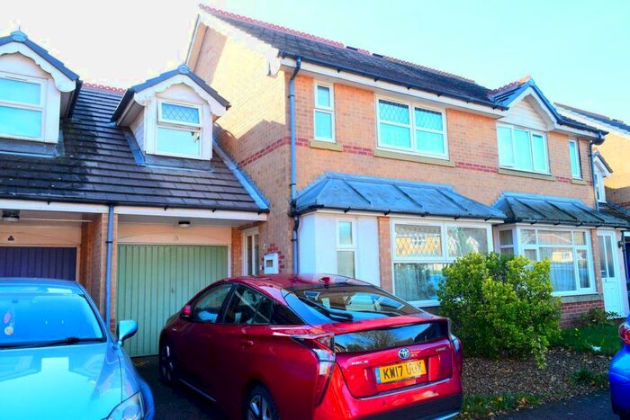 3 Bedroom Property To Rent In Emley Close, Little Billing, Northampton NN3