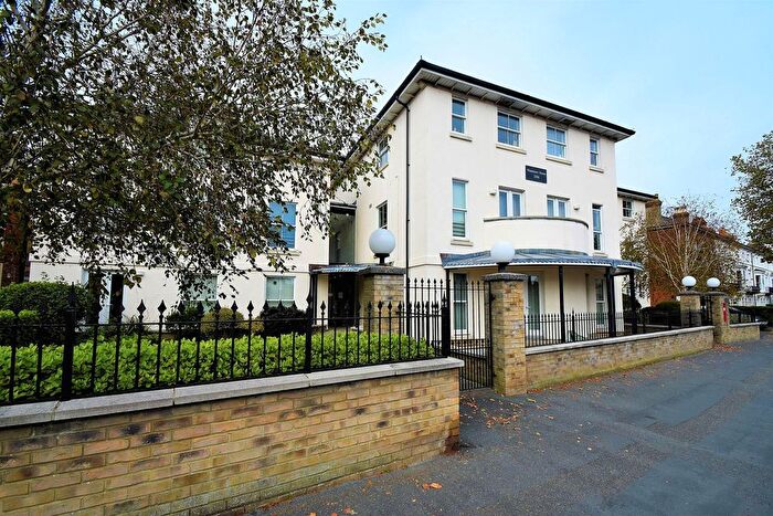 1 Bedroom Flat To Rent In Carisbrooke Road, Newport, PO30