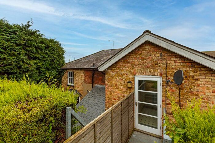 3 Bedroom Flat To Rent In London Road, Riverhead, TN13
