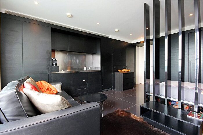Studio For Sale In Pan Peninsula Apartments, Marsh Wall, E14