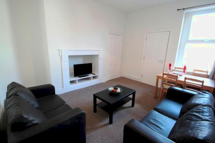 4 Bedroom Terraced House To Rent In Mundella Terrace, Heaton, Newcastle Upon Tyne NE6