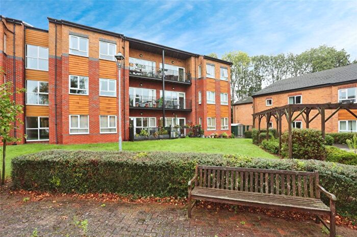 2 Bedroom Flat For Sale In Hilton Crescent, West Bridgford, Nottingham, Nottinghamshire, NG2