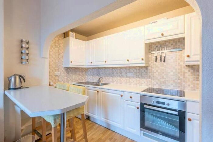 1 Bedroom Flat To Rent In Milton Street, Edinburgh EH8