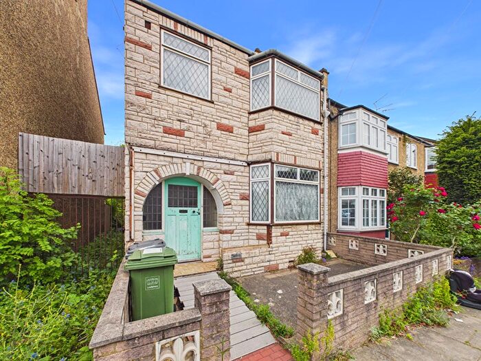 3 Bedroom Terraced House For Sale In Como Road, London, Greater London, SE23
