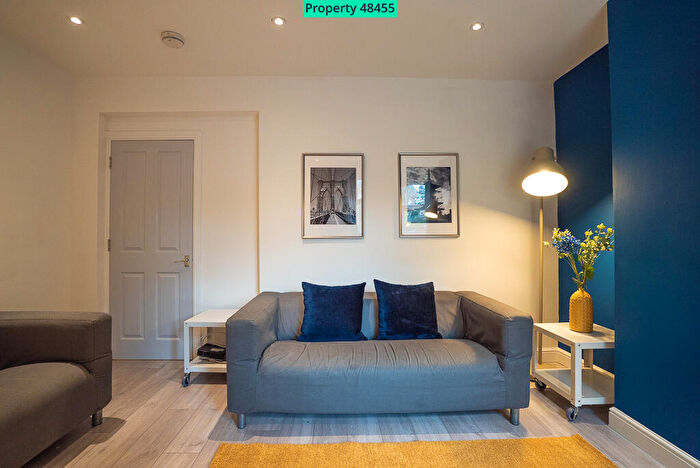 5 Bedroom Terraced House To Rent In Woodside Road, Southampton, SO17