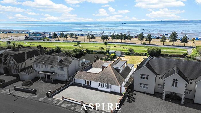 4 Bedroom Detached House To Rent In Leitrim Avenue, Shoeburyness, Southend-On-Sea, SS3