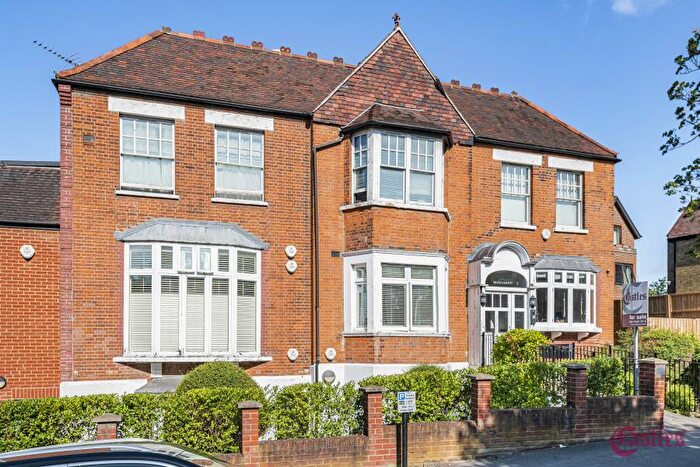 2 Bedroom Flat To Rent In Melrose House, Crouch End, N8