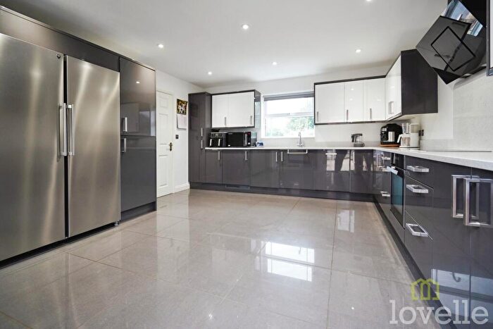 4 Bedroom Detached House For Sale In Salisbury Close, Gainsborough, DN21