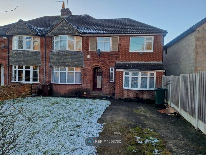 5 Bedroom Semi-Detached House To Rent In Rhodesway, Bradford, BD8