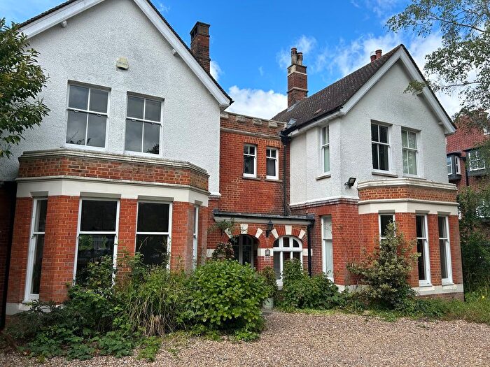 6 Bedroom Detached House To Rent In Kidbrooke Grove, London, SE3