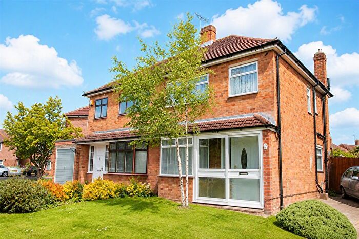 3 Bedroom Property To Rent In Sermon Drive, Swanley, BR8