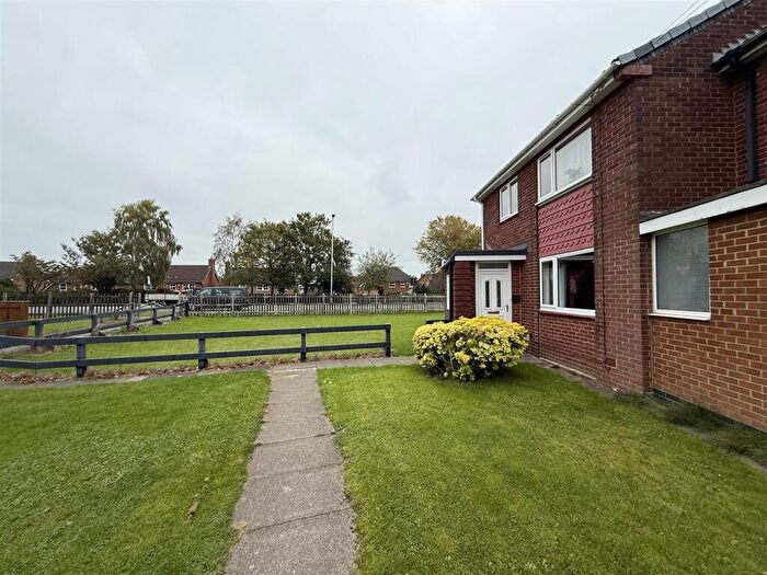 3 Bedroom End Of Terrace House For Sale In Kingsway, Darlington, DL1