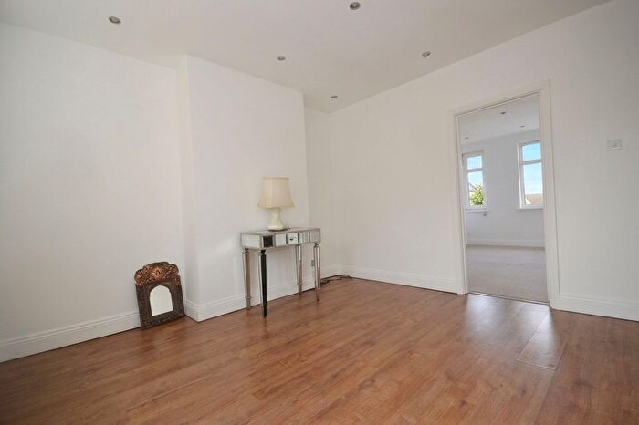 1 Bedroom Maisonette To Rent In New Road, High Wycombe, HP12