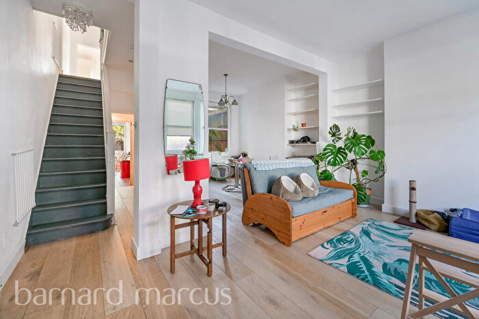 3 Bedroom House To Rent In Crossfield Road, Tottenham, London, N17