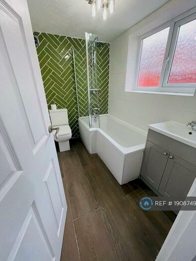 3 Bedroom Terraced House To Rent In Park Road, Mansfield Woodhouse, Mansfield, NG19