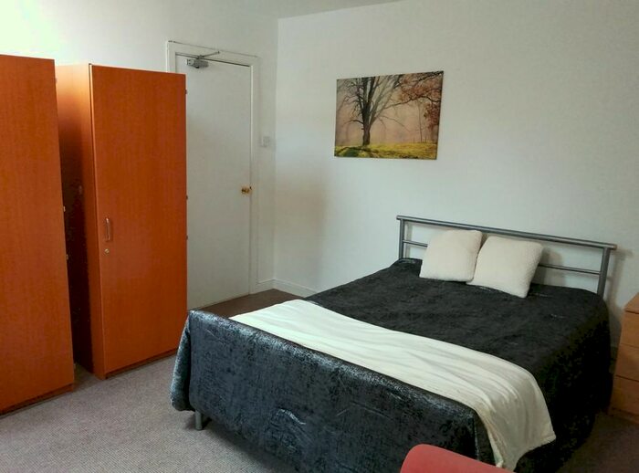 4 Bedroom Terraced House To Rent In Hanover Street, Swansea, SA1