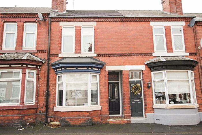 3 Bedroom Terraced House For Sale In Albany Road, Balby, Doncaster, DN4