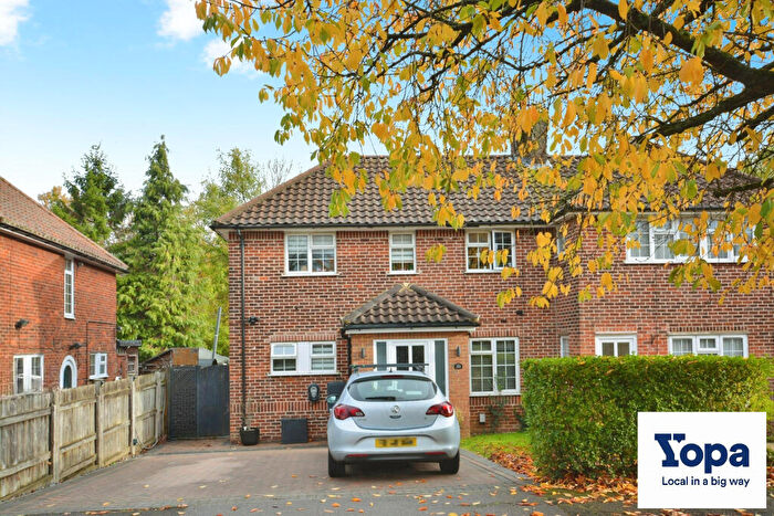 4 Bedroom Semi Detached House For Sale In Knella Road, Welwyn Garden City, AL7