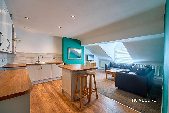 3 Bedroom Flat To Rent In Bertram Road, Sefton Park, Liverpool, L17