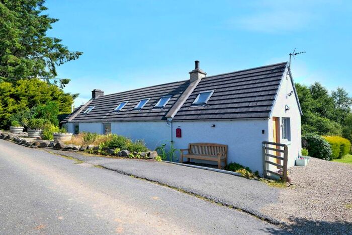 3 Bedroom Cottage For Sale In Aberchirder Huntly, Aberdeenshire, AB54