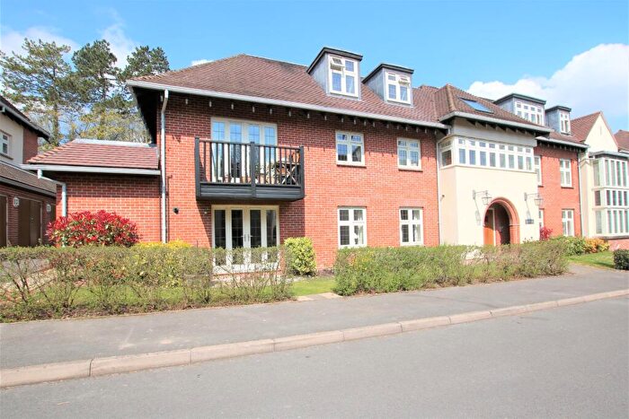 2 Bedroom Flat To Rent In Highcroft Road, Winchester, SO22