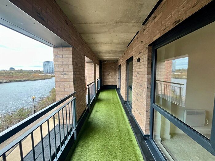 2 Bedroom Apartment For Sale In Bridgewater Wharf, Audsell, Manchester, M5