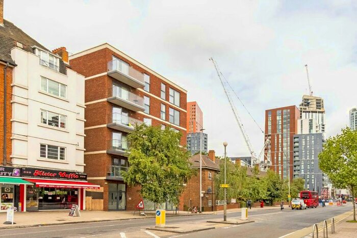 1 Bedroom Flat To Rent In Wandsworth Road, London, SW8