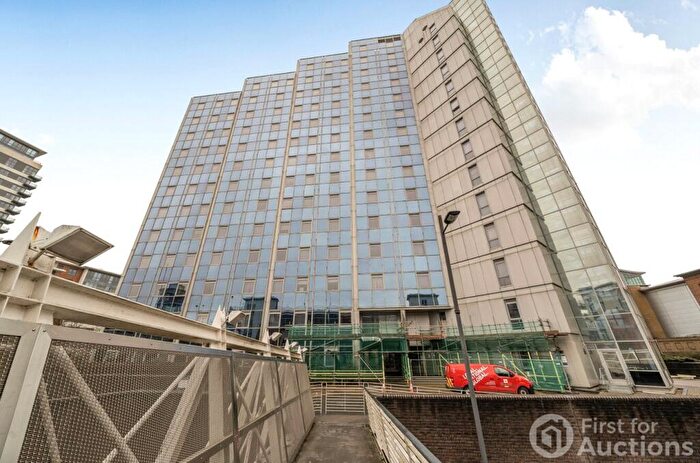 1 Bedroom Apartment For Sale In Churchill Way, Basingstoke, Hampshire, RG21