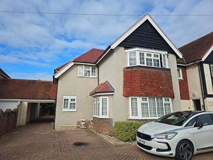 1 Bedroom Apartment To Rent In Princess Avenue, Bognor Regis, PO21