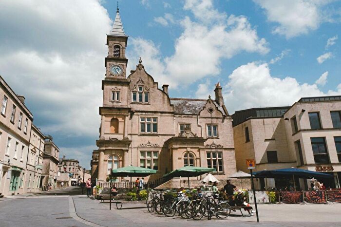 1 Bedroom Apartment To Rent In Bluecoat House, BA1