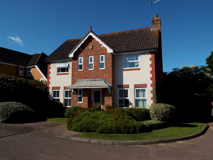 3 Bedroom Detached House To Rent In Maidenbower, RH10