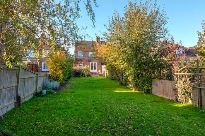 4 Bedroom Semi-Detached House To Rent In Sprotlands Avenue, Willesborough, Ashford, Kent, TN24