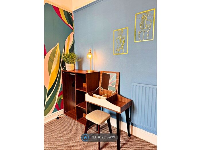 2 Bedroom Flat To Rent In Beaumont Road, Plymouth, PL4