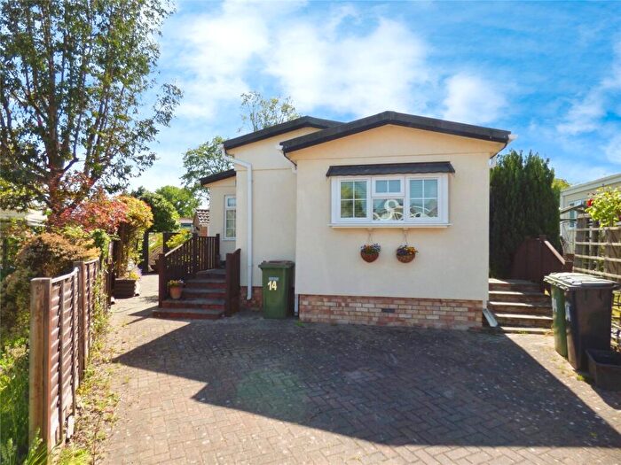 2 Bedroom Detached House For Sale In Grange Park Mobile Homes, Shamblehurst Lane South, Hedge End, SO30