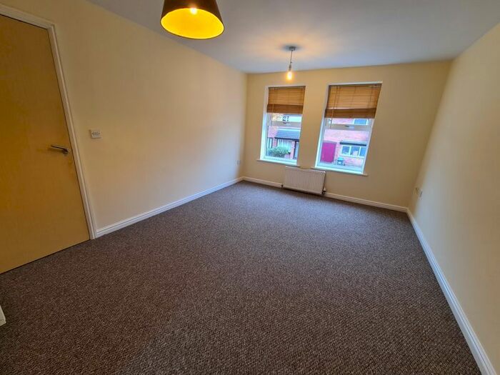 2 Bedroom Flat To Rent In Old Works Court, Little Pennington Street, Rugby, CV21