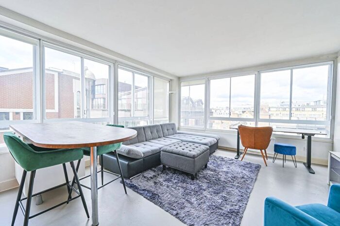 1 Bedroom Flat To Rent In Stirling Court, Soho, London, W1F