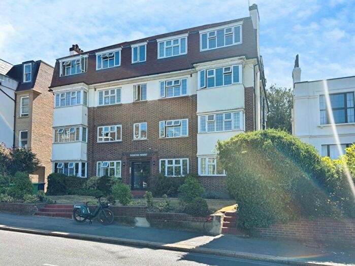 3 Bedroom Flat For Sale In St. Marks Hill, Surbiton, Surrey, KT6