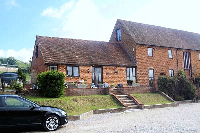 2 Bedroom Property To Rent In Faversham Road, Boughton Lees, Ashford, TN25