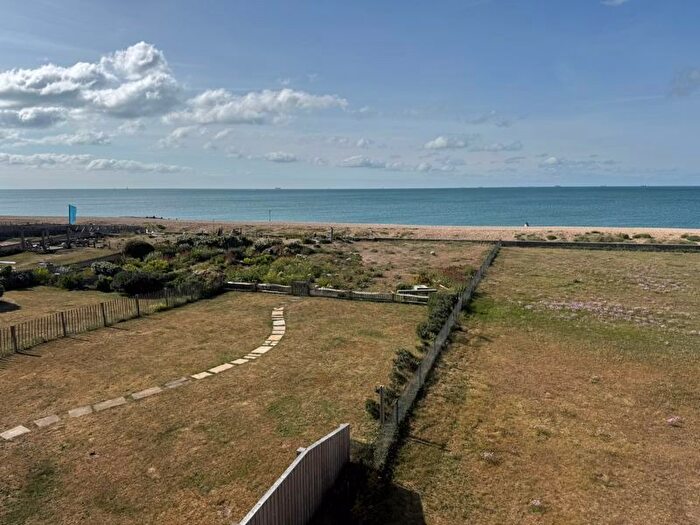 2 Bedroom Flat To Rent In Sheerwater Court, Hayling Island., PO11